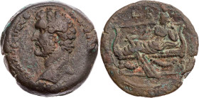 ÄGYPTEN ALEXANDRIA
Antoninus Pius, 138-161 n. Chr. AE-Drachme 138/139 n. Chr. (= Jahr 2) Vs.: Kopf n. l., Rs.: Tyche lagert mit Kalathos und Ruder au...