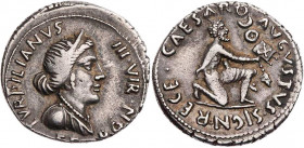 RÖMISCHE KAISERZEIT
Augustus, 27 v.-14 n. Chr. AR-Denar 19 v. Chr., Mzm. P. Petronius Turpilianus Rom Vs.: TVRPILIANVS III·VIR / FE-RON, drapierte Bü...