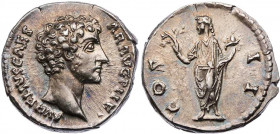RÖMISCHE KAISERZEIT
Marcus Aurelius als Caesar, 139-161 n. Chr. AR-Denar 145-147 n. Chr. Rom Vs.: AVRELIVS CAES-AR AVG PII F, Kopf n. r., Rs.: COS II...