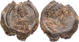 Zeno, Augustus, 474-491 n. Chr. Bleisiegel Vs.: drapierte Büste mit Trifolium-Diadem v. v., unten ZENO, Rs.: Victoria schreitet mit zwei Lorbeerkränze...
