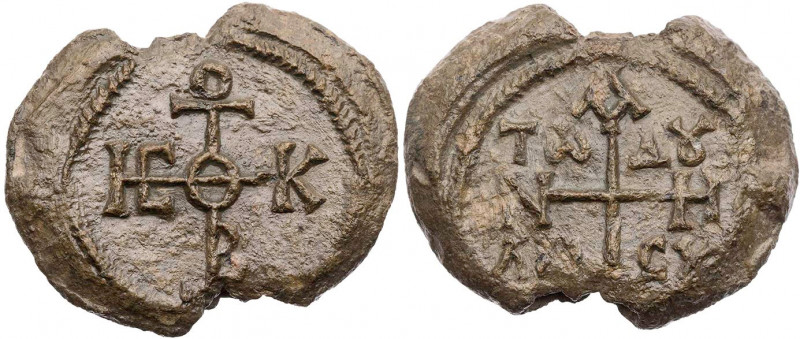 Iohannes, 675-725. Bleisiegel Vs.: Kreuzmonogramm, Rs.: Kreuzmonogramm mit Tetra...