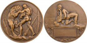 KUNSTMEDAILLEN JUGENDSTIL / ART DECO
Coudray, Marie-Alexandre-Lucien, 1864-1932. Bronzemedaille o. J. (1912) bei Monnaie de Paris La lutte. Vs.: Hera...