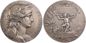KUNSTMEDAILLEN JUGENDSTIL / ART DECO
Daniel-Dupuis, Jean-Baptiste, 1849-1899. Silbermedaille o. J. (1891/1894) bei Monnaie de Paris Prämie der Syndik...