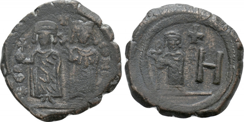 MAURICE TIBERIUS with CONSTANTIA and THEODOSIUS (582-602). Follis or 8 Pentanumm...