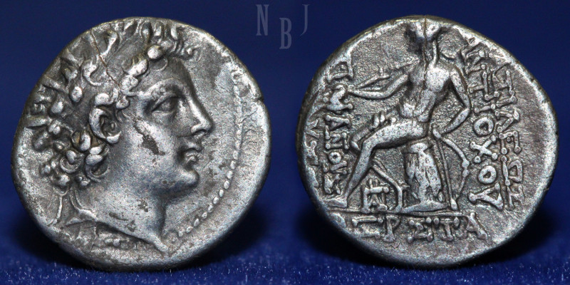 Seleucid Kingdom, Antiochus VI Dionysos (145-142 BC), 3.95gm, 17mm. Apollo with ...
