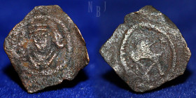 ARAB SASANIAN. Unknown ruler. AE Pashiz. No mint and date. Extremely rare.