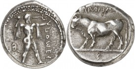 GRÈCE ANTIQUE
Lucanie, Poséidonia (470-445 av. J.C.). Nomos argent.
Av. POSES Poséidon nu, la chlamyde sur les épaules, avançant à droite, il brandi...