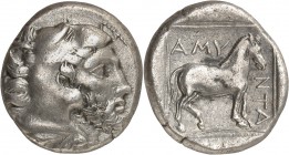 GRÈCE ANTIQUE
Royaume de Macédoine, Amyntas III (394/3-370/69 av. J.C.). Statère argent, Aigai.
Av. Tête d’Héraclès à droite portant la dépouille du...