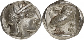 GRÈCE ANTIQUE
Attique, Athènes (480-450 av. J.C.). Tétradrachme argent.
Av. Tête d’Athéna à droite coiffée du casque attique à cimier orné d’une pal...