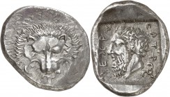 GRÈCE ANTIQUE
Dynastes de Lycie, Mithrapata (390-370 av. J.C.). Statère argent.
Av. Masque de lion de face. Rv. Légende lycienne (MITHRAPATA), tête ...