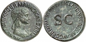 EMPIRE ROMAIN
Agrippine (15-59) sous Claude (41-54). Sesterce 50-54, Rome.
Av. Buste drapé d’Agrippine à droite. Rv. SC légende circulaire. C. 3; RI...