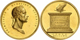 AUTRICHE
François-Joseph (1792-1835). Médaille en or 1816 au poids de 12 ducats, frappée pour célébrer le retour de l’empereur à Vienne.
Av. Tête la...