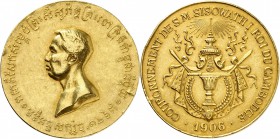 CAMBODGE
Sisowath Ier (1904-1927). Médaille en or frappée à l’occasion du couronnement de Sisowath Ier. 1906.
Av. Buste nu à gauche. Rv. Armoiries d...