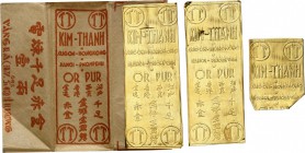 INDOCHINE
Cochinchine. Kim-Thanh d’un Luöng composé de trois feuilles d’or.
Av. Inscriptions. Rv. Champ lisse. L. 327. 94x37 mm, 94x36 mm, 47x36 mm,...