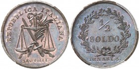 ITALIE
 Milan, Napoléon Ier Roi d’Italie (1805-1814). 1/2 soldo / Denari 5 1804 M an III.
Av. Épée entrecroisée avec un rameau, balance de la justic...