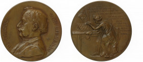 Bronzemedaille, 1906
Schweiz, Eidgenossenschaft. auf Theodor von Liebenau, Numismatiker, Dm 46 mm, von Jean Kauffmann. 33,43g
vz/stgl