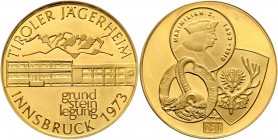 Goldmedaille zu 8 Dukaten, 1973
2. Republik 1945 - heute. auf die Grundsteinlegung des Tiroler Jägerheim Innsbruck mit Nummer 251, Dm 41 mm. Hall
28,5...