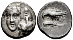 Moesia. Istros. Drachm. 313-280 BC. (Hgc-3.2, 1801). Anv.: Two young male heads facing, side by side, one inverted. Rev.: Sea-eagle to left, clutching...