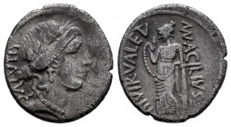 Acilius. Man. Acilius Glabrio. Denarius. 55 BC. Rome. (Ffc-94). (Craw-442/1a). (Cal-66). Anv.: Laureate head of Salus right, but SALVATIS upwards behi...