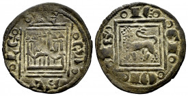 Kingdom of Castille and Leon. Alfonso X (1252-1284). Obol. Without mint mark. (Bautista-no cita). Anv.: CASTELELE. Rev.: LEGIOIIS. Ve. 0,49 g. Rare. C...