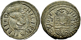 Philip IV (1621-1665). 16 maravedis. 1663. Valladolid. M. (Cal-498 var). (Jarabo-Sanahuja-No cita). Ae. 3,49 g. Striking defect on obverse. Almost VF/...