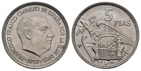 Estado Español (1936-1975). 5 pesetas. 1957. Barcelona. BA. (Cal-154). 5,75 g. 1st Latin American Numismatics Exposition. Mint state. Est...90,00. 
...