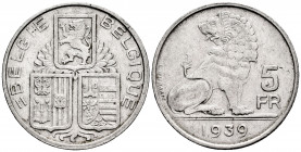 Belgium. Leopold III. 5 francs. 1939. (Km-117.3). 9,05 g. Coinage error, no marginal writing. Choice VF. Est...25,00. 

Spanish Description: Bélgica...