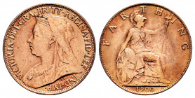 Great Britain. Victoria Queen. 1 farthing. 1900. London. (Km-788.2). Ae. 2,86 g. Choice VF. Est...18,00. 

Spanish Description: Gran Bretaña. Victor...