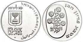 Israel. 10 lirot. 1973. (Km-70.1). Ag. 25,26 g. PR. Est...25,00. 

Spanish Description: Israel. 10 lirot. 1973. (Km-70.1). Ag. 25,26 g. PROOF. Est.....