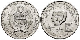 Peru. 200 soles. 1975. (Km-262). Ag. 22,34 g. Mint state. Est...18,00. 

Spanish Description: Perú. 200 soles. 1975. (Km-262). Ag. 22,34 g. SC. Est....