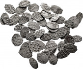 Lot of 50 Russian coins of 1 kopeck of Peter I. TO EXAMINE. Almost VF/VF. Est...150,00. 

Spanish Description: Lote de 50 monedas rusas de 1 kopeck ...