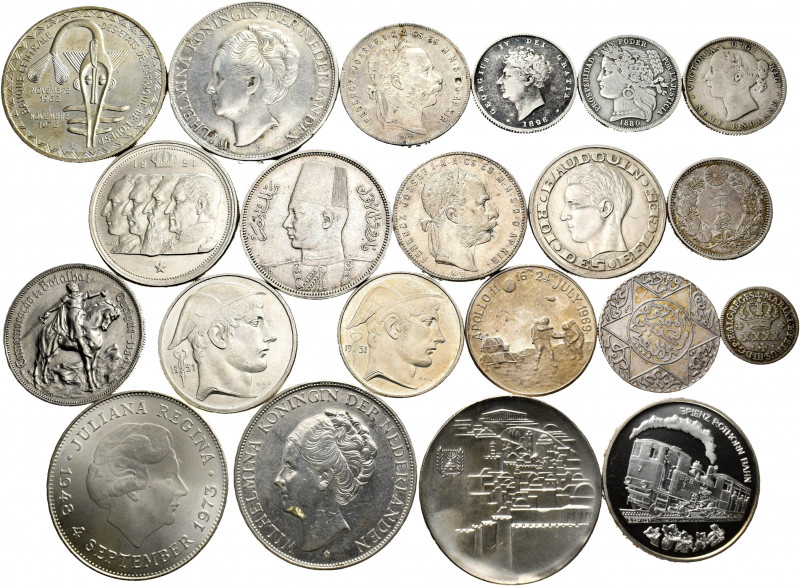 Lot of 21 world silver coins from different modules and countries. TO EXAMINE. C...