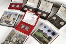 Lot of 8 sets of San Marino in original box, 3 complete sets of 9 coins (1978, 1980, 1981), and 5 commemorative sets of 2 coins (1982 Centenary of the...