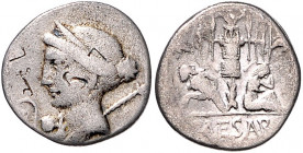 RÖMISCHE REPUBLIK, Julius Caesar, 59-44 v.Chr., AR Denar, mobile Heeresmzst.? Diad. Venuskopf l. davor Lituus und Cupid, dahinter Zepter. Rs.Tropaeum ...