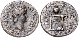 RÖMISCHES REICH, Nero, 54-68, AE Semis, Rom. Belorb. Büste r. Rs.Preistisch mit Vase und Kranz. 3,93g.
ss
RIC 247; Kampm.14.29