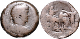 RÖMISCHES REICH, Hadrian, 117-138, AE Drachme, Jahr 14 =129/130, Ägypten, Stadt Alexandria. Belorb. Büste r. Rs.Quadriga r., im Wagen Kaiser mit erhob...