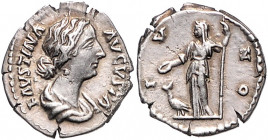 RÖMISCHES REICH, Faustina II., Gemahlin des Marcus Aurelius, +175, AR Denar, Rom. Drap. Büste r., FAVSTINA AVGVSTA. Rs.Iuno l. stehend, l. Pfau, IVNO....