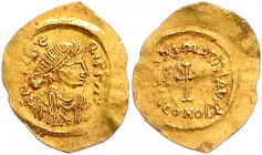 BYZANTINISCHES REICH, Mauricius Tiberius, 582-602, AV Tremissis CONOB =Constantinopel. Diad. Büste r. Rs.Kreuz. 1,43g.
GOLD, großer Schrötling, ss
S...