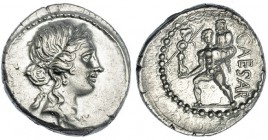 JULIO CÉSAR. Denario. Galia (47-46). A/ Cabeza diademada de Venus a der. R/ Aeneas con palladium. R/ Aeneas llevando a sus padres; CAESAR. FFC-10. SB-...