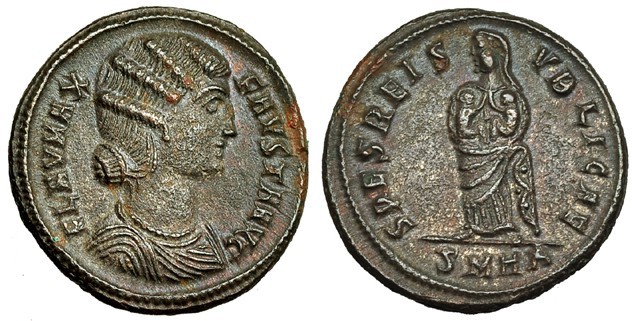 FAUSTA, esposa de Constantino I. Follis. Heraclea (325-6). SMHA en el exergo. R/...