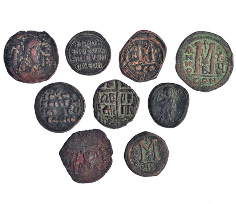 9 follis diferentes: Anastasio, Justiniano I, Justiniano II y Sofía, Heraclio, L...