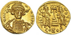 CONSTANTINO IV. Sólido. Constantinopla, S (674-681). A/ Busto de frente con barba corta, coraza y casco con pluma frontal, sosteniendo lanza y escudo....