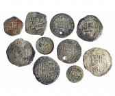 10 monedas macuquinas peninsulares. De Felipe II a Carlos II. Real: 1610 ó 1612, Zaragoza, 1628, Segovia. 2 reales: Felipe II, S/F, Sevilla, F; 1684, ...