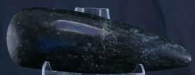 Néolithique - Grande hâche polie en pierre - 9000 / 4000 av. J.-C.
Très importante hâche polie de couleur noire et verte. Provient de la vente Franço...
