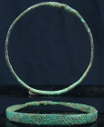 Age du bronze - Bracelet - 2000 - 1500 av. J.-C.
Beau bracelet en bronze finement ciselé de motifs géométriques. Dimension 77 mm.