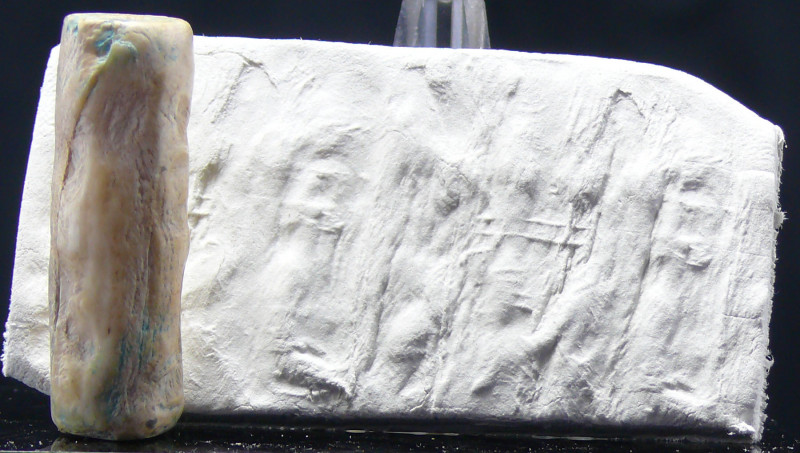 Moyen-Orient - Sceau cylindre en columelle (épopée de Gilgamesh) "axe central de...