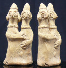 Levantin - Idole double en terre cuite (divinités) - 1000 / 500 av. J.-C.
Très belle idole double en terre cuite représentant un couple. Peut être sy...