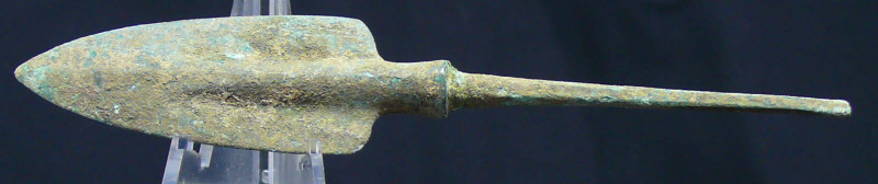 Luristan - Pointe de flèche en bronze - 1000 / 800 av. J.-C.
Belle et grande po...