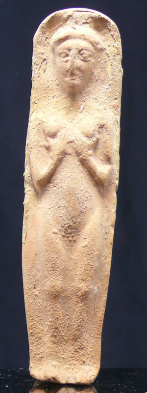 Phénicie - Pré-hellenistique - Plaquette en terre cuite (déesse de la fertilité)...