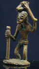 Afrique - Côte d'Ivoire et Ghana, Akan - Poids en bronze servant à peser l'or - 1ère moitié du XXe siècle
Poids antropomorphe en bronze représentant ...
